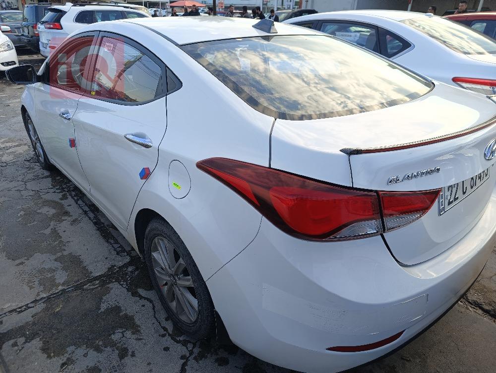 Hyundai Elantra